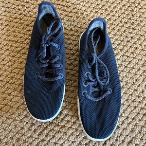 Navy Allbirds Tree Runners Sz 9